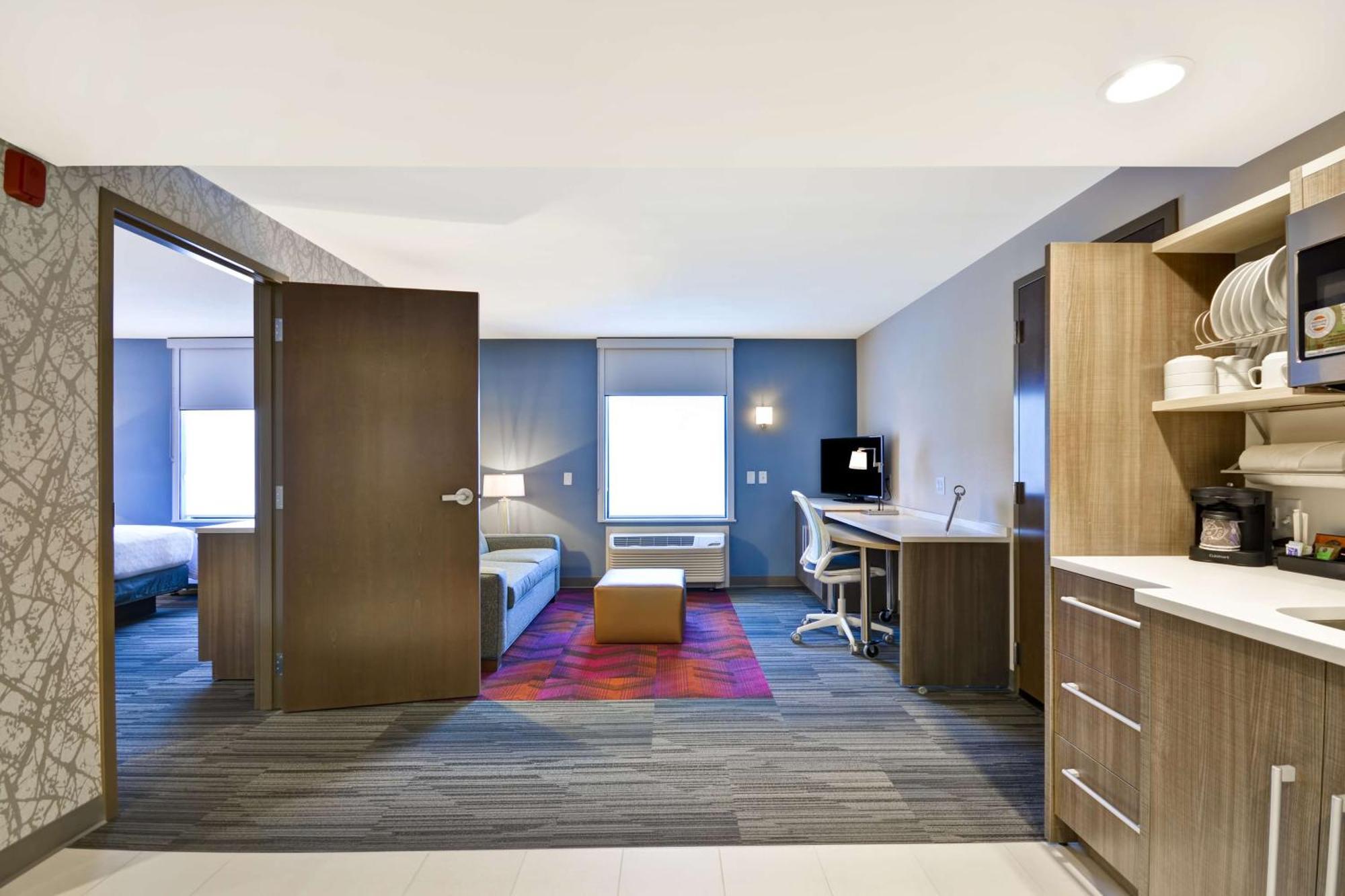 Hotel Home2 By Hilton Ku Medical Center 3*